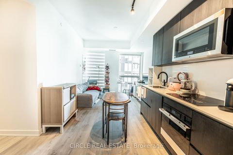 Photo 8 at 2705 - 327 King Street W, Waterfront Communities C1, Toronto