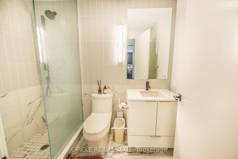 Photo 12 at 2705 - 327 King Street W, Waterfront Communities C1, Toronto