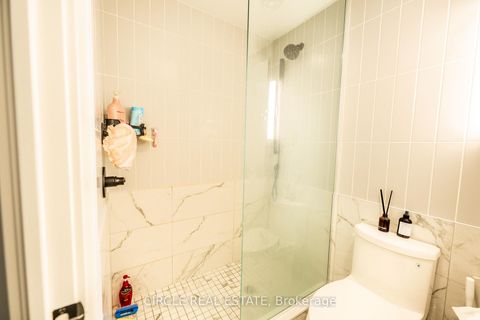 Photo 13 at 2705 - 327 King Street W, Waterfront Communities C1, Toronto