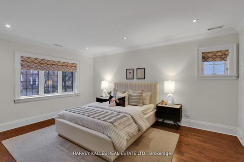 Photo 34 at 12 Killarney Road, Forest Hill South, Toronto