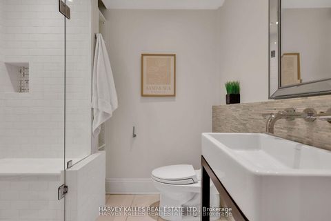 Photo 35 at 12 Killarney Road, Forest Hill South, Toronto