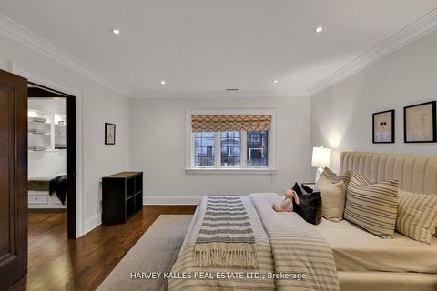 Photo 36 at 12 Killarney Road, Forest Hill South, Toronto