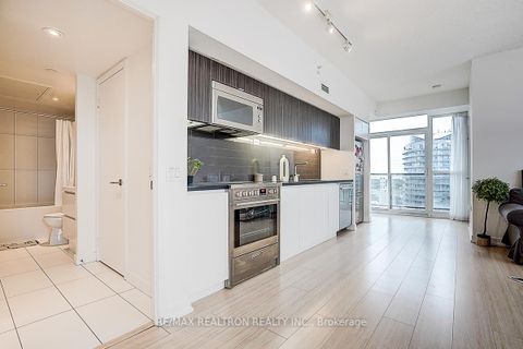 Photo 5 at 2606 - 85 Queens Wharf Road, Waterfront Communities C1, Toronto