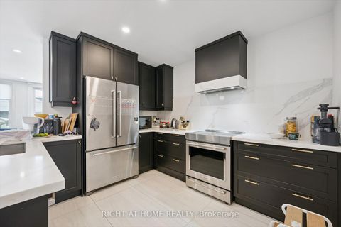 Photo 4 at 814 Coxwell Avenue, East York, Toronto