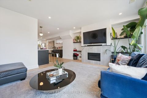 Photo 7 at 814 Coxwell Avenue, East York, Toronto