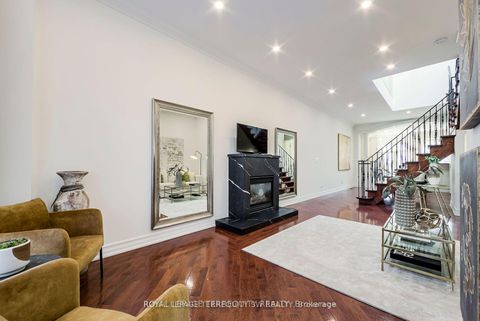 Photo 4 at 329 Lippincott Street, University, Toronto