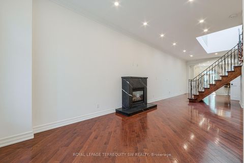 Photo 5 at 329 Lippincott Street, University, Toronto