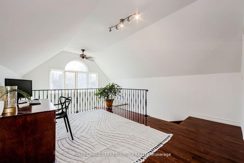 Photo 24 at 329 Lippincott Street, University, Toronto