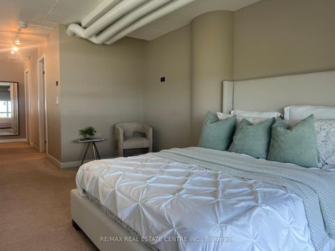 Photo 20 at 803 - 2 Fieldway Road, City Centre West, Toronto