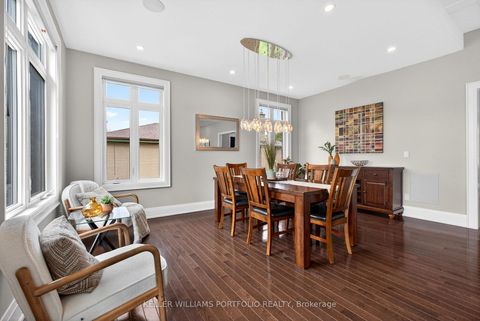 Photo 16 at 9 Baintree East Street, Bathurst Manor, Toronto