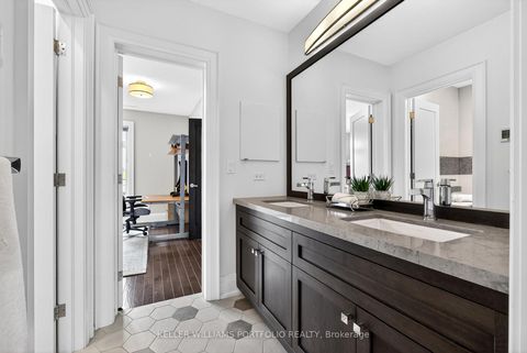 Photo 28 at 9 Baintree East Street, Bathurst Manor, Toronto