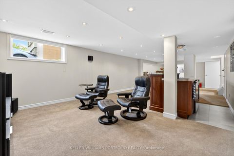 Photo 37 at 9 Baintree East Street, Bathurst Manor, Toronto
