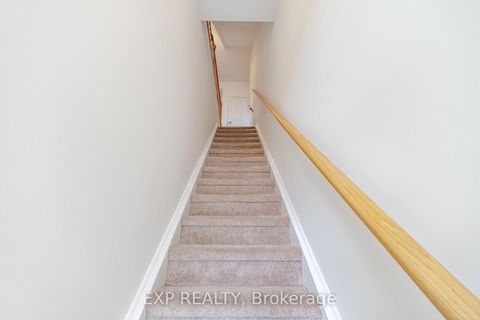 Photo 3 at 66 - 60 Winston Park Boulevard, CFB, Toronto