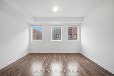 Photo 9 at 66 - 60 Winston Park Boulevard, CFB, Toronto