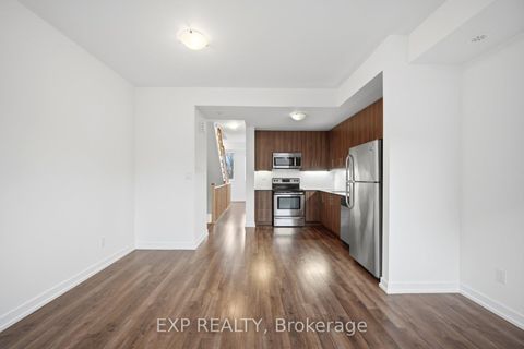 Photo 12 at 66 - 60 Winston Park Boulevard, CFB, Toronto