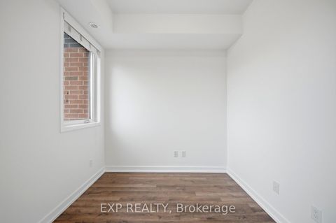 Photo 15 at 66 - 60 Winston Park Boulevard, CFB, Toronto