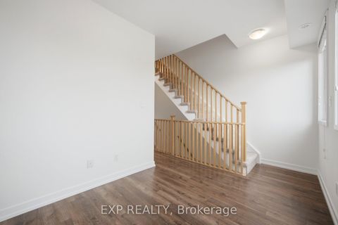 Photo 16 at 66 - 60 Winston Park Boulevard, CFB, Toronto