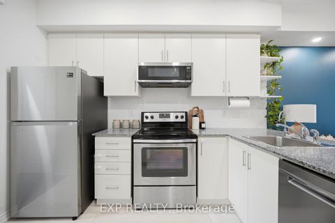 Photo 8 at 2 - 110 Caledonia Park Road, Davenport, Toronto