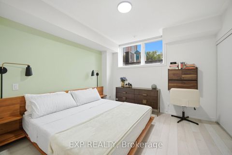 Photo 20 at 2 - 110 Caledonia Park Road, Davenport, Toronto