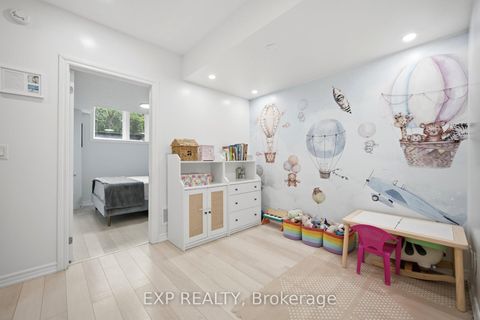 Photo 28 at 2 - 110 Caledonia Park Road, Davenport, Toronto