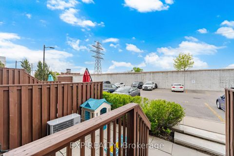 Photo 31 at 2 - 110 Caledonia Park Road, Davenport, Toronto