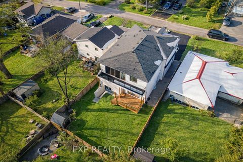 Photo 4 at 241 Parkway Avenue, Keswick South, Georgina