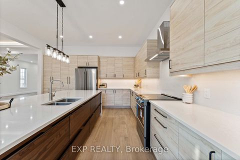 Photo 13 at 241 Parkway Avenue, Keswick South, Georgina
