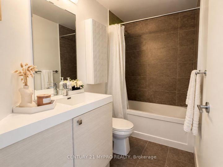 Photo 15 at 736 - 621 Sheppard Avenue E, Bayview Village, Toronto