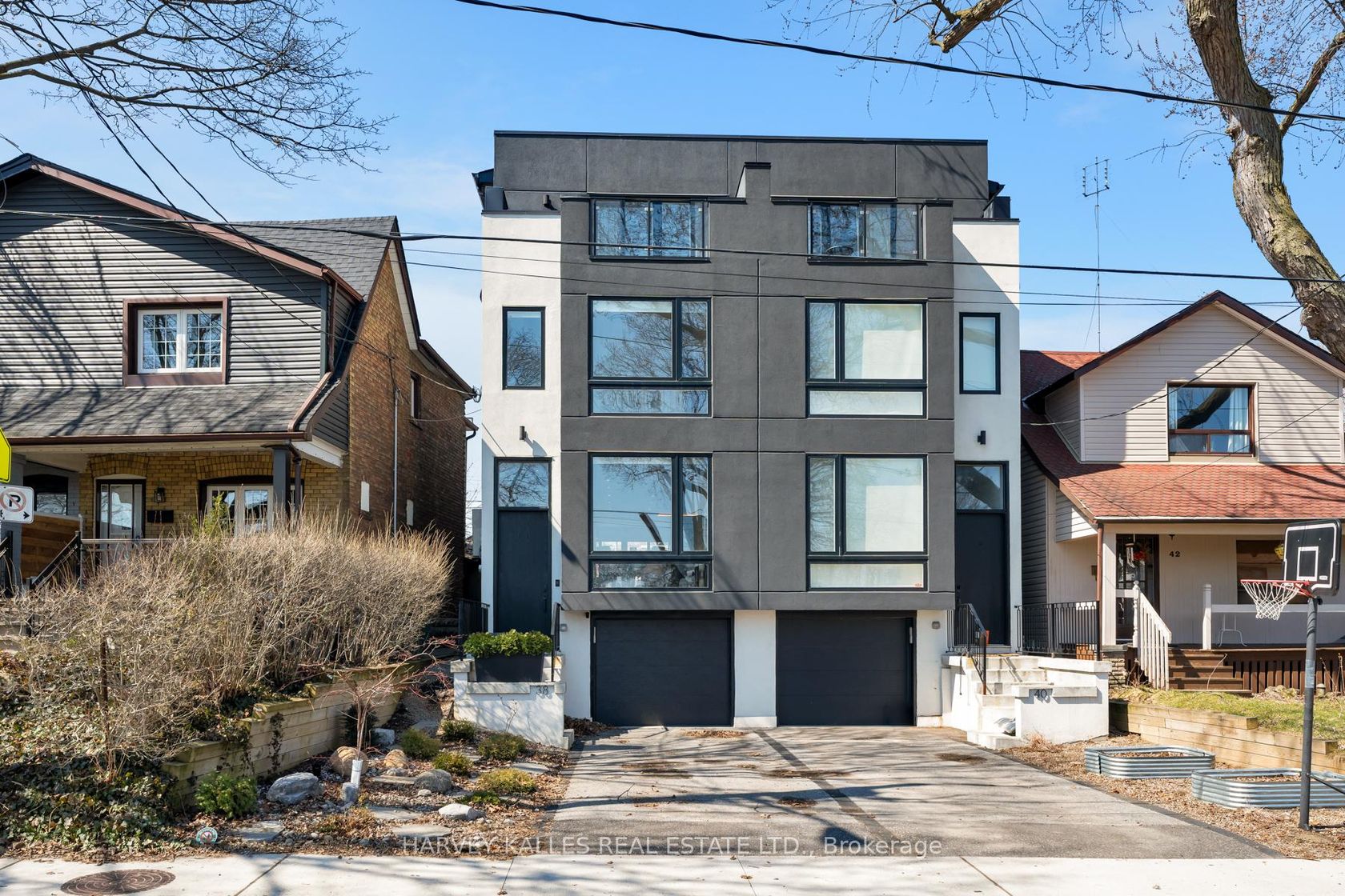38 Alameda Avenue, Oakwood Village, Toronto photo number 2