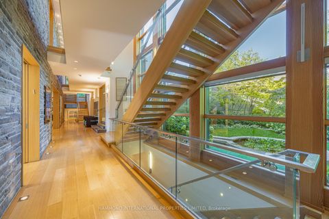Photo 13 at 7 Oxbow Road, Don Mills, Toronto