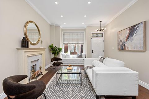 Photo 2 at 12 Old Primrose Lane, Regent Park, Toronto