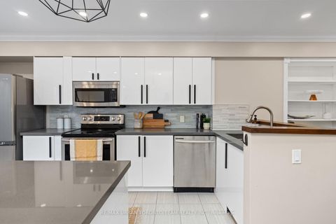 Photo 5 at 12 Old Primrose Lane, Regent Park, Toronto