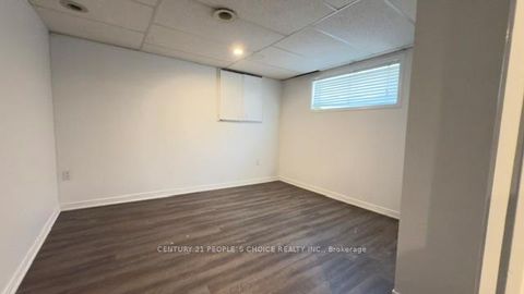 Photo 4 at 108 Kozlov Street, Sunnidale, Barrie
