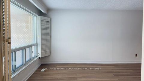 Photo 21 at 108 Kozlov Street, Sunnidale, Barrie