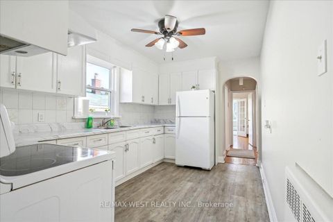Photo 2 at 29 Prennan Avenue, City Centre West, Toronto