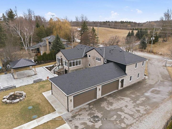 Photo 3 at 12463 Eighth Line, Rural Halton Hills, Halton Hills