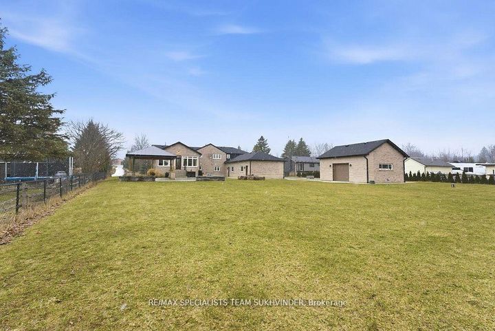 Photo 4 at 12463 Eighth Line, Rural Halton Hills, Halton Hills