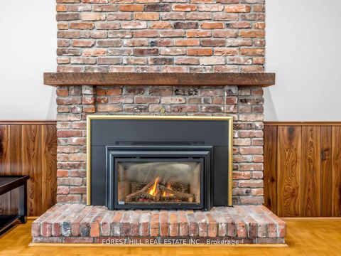 Photo 11 at 32 Saddletree Drive, Steeles, Toronto