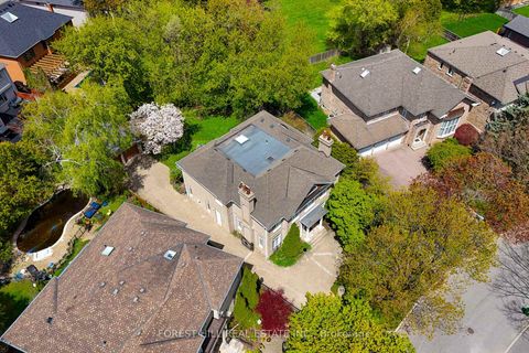 Photo 14 at 44 Cotswold Crescent, Windfields, Toronto