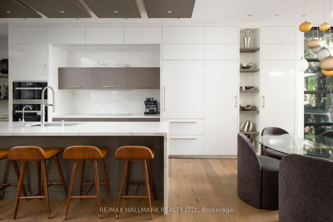 Photo 5 at 23 Lowther Avenue, Annex, Toronto