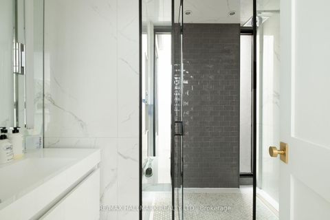 Photo 23 at 23 Lowther Avenue, Annex, Toronto