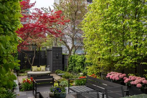 Photo 28 at 23 Lowther Avenue, Annex, Toronto