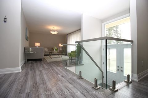 Photo 5 at 58 Maple Grove Avenue, Oak Ridges, Richmond Hill