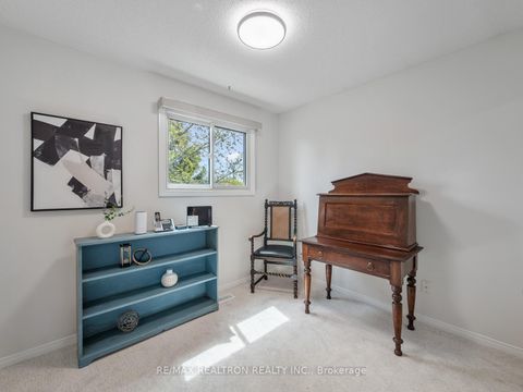 Photo 20 at 54 Moorcrest Drive, Aurora Village, Aurora