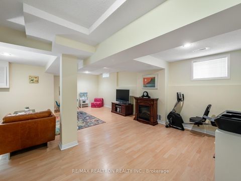 Photo 22 at 54 Moorcrest Drive, Aurora Village, Aurora