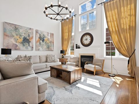 Photo 10 at 8 Yemina Gate, Patterson, Vaughan