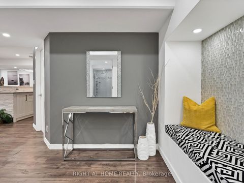Photo 38 at 8 Yemina Gate, Patterson, Vaughan