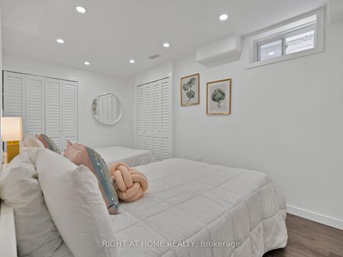 Photo 42 at 8 Yemina Gate, Patterson, Vaughan
