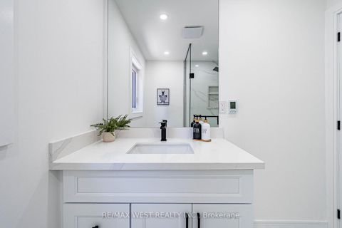 Photo 22 at 18 Torrington Drive, West Deane, Toronto