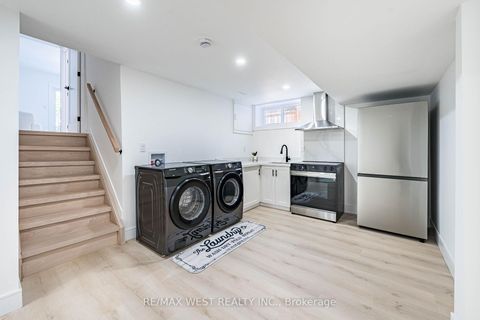 Photo 23 at 18 Torrington Drive, West Deane, Toronto